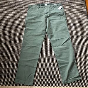 Men’s GAP “vintage khakis” 38W 36L